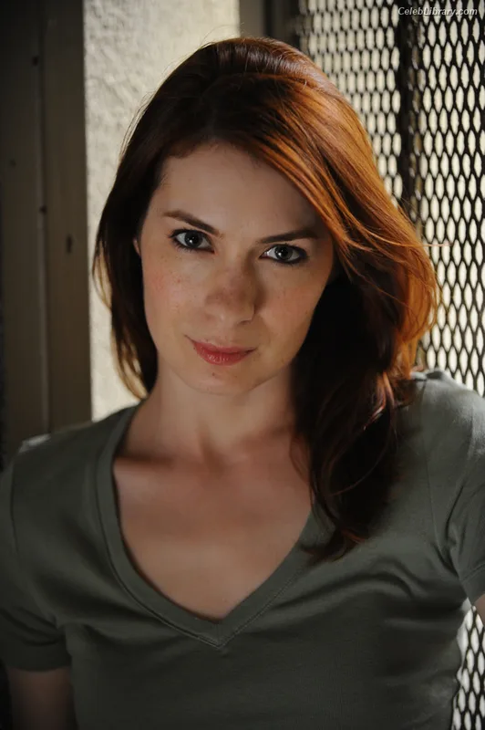 Felicia Day photo 14 of 197