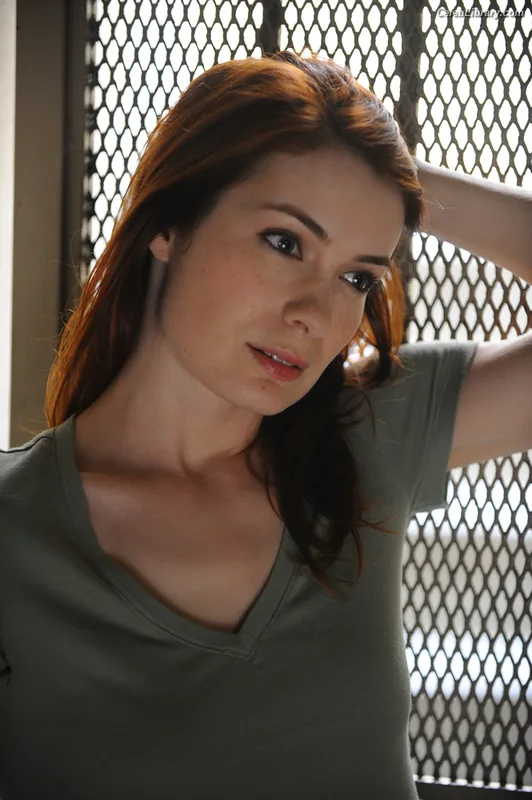 Felicia Day photo 16 of 197