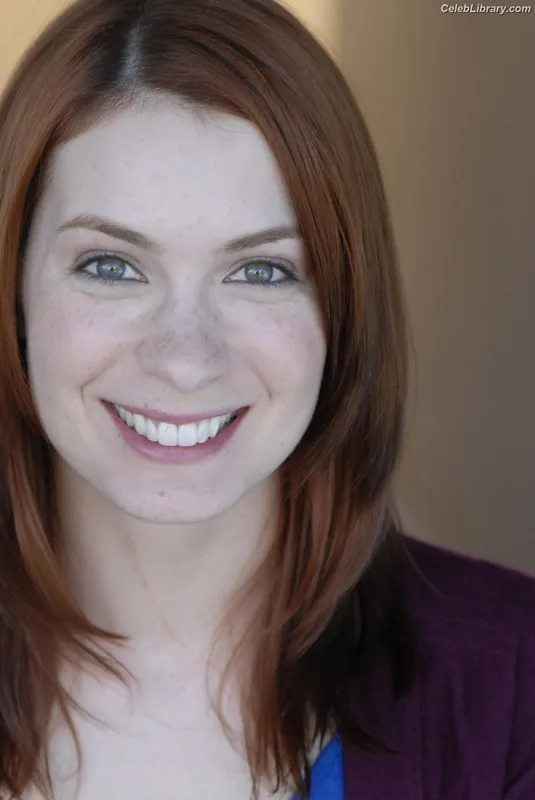 Felicia Day photo 7 of 197
