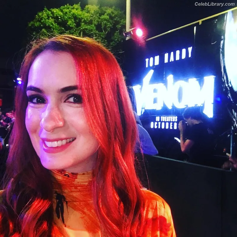 Felicia Day photo 5 of 197