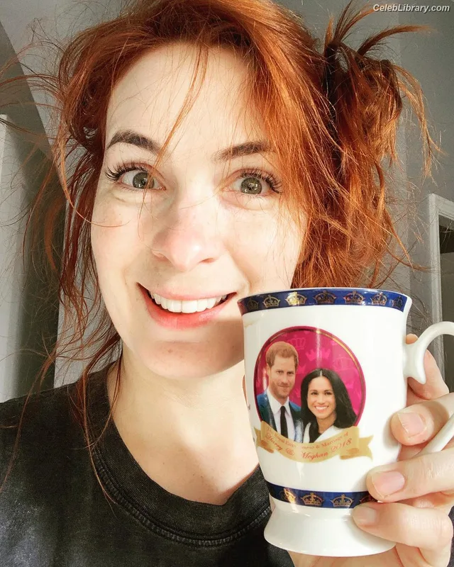Felicia Day photo 11 of 197