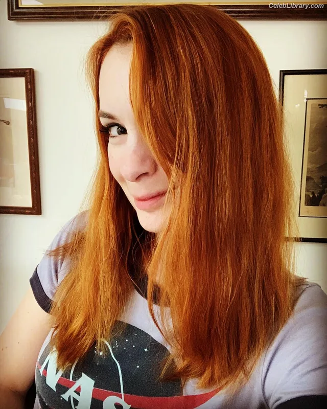 Felicia Day photo 17 of 197