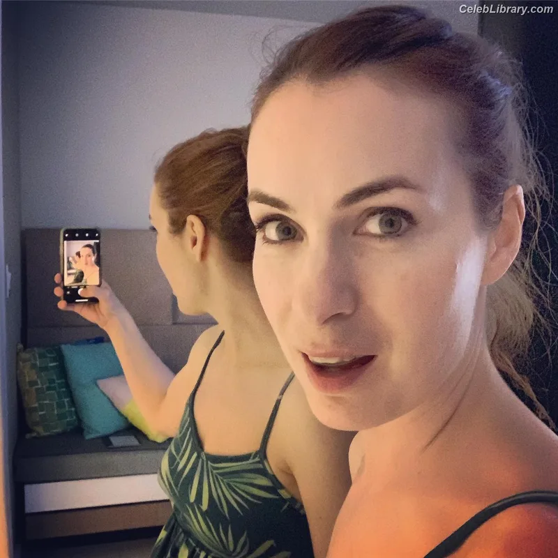 Felicia Day photo 12 of 197