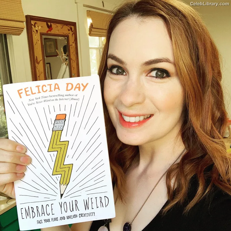 Felicia Day photo 18 of 197