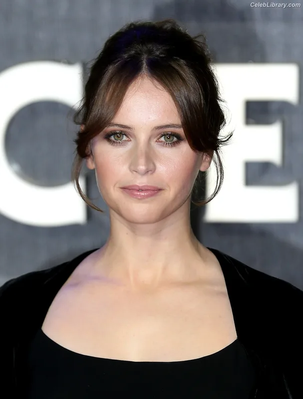 Felicity Jones photo 8 of 236