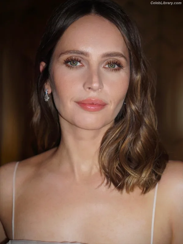 Felicity Jones photo 14 of 236