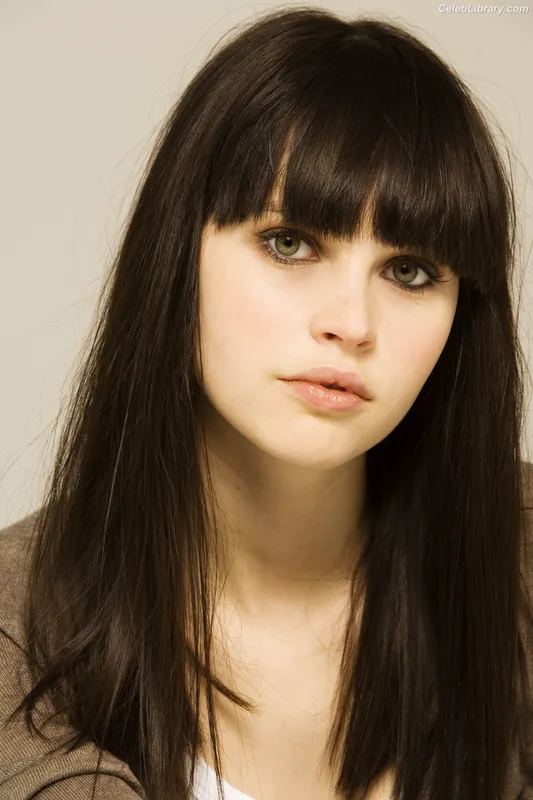 Felicity Jones photo 14 of 236