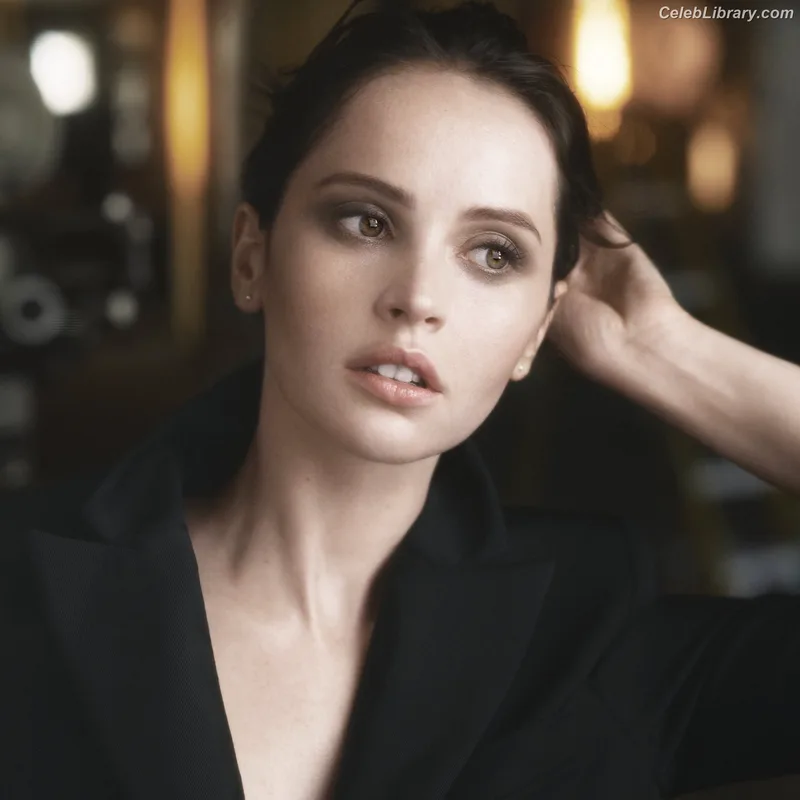 Felicity Jones photo 17 of 236