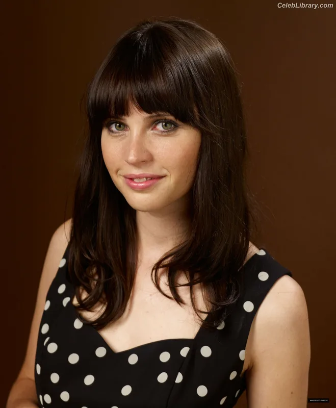 Felicity Jones photo 19 of 236