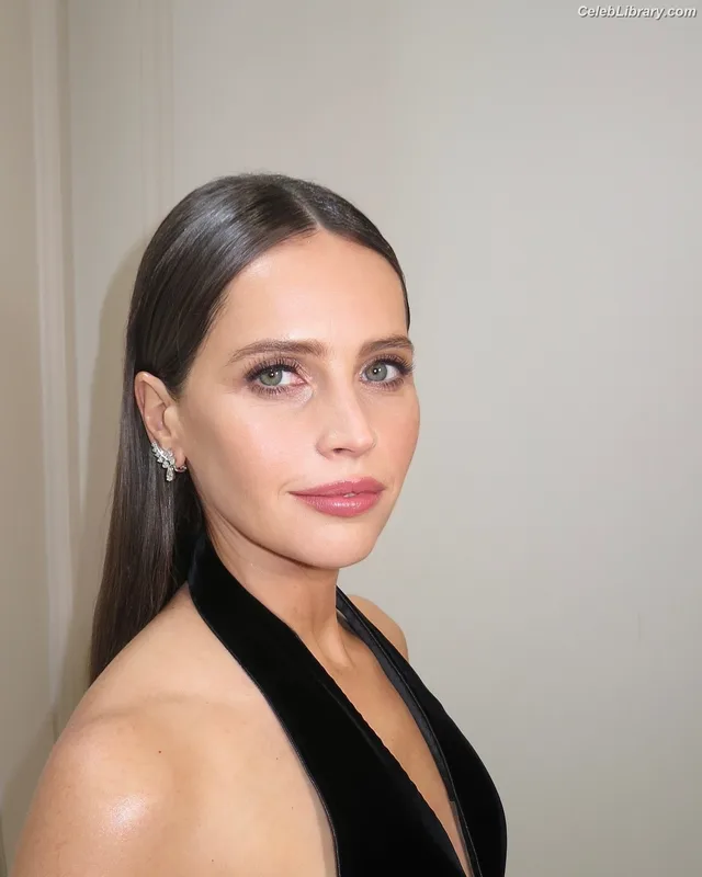 Felicity Jones photo 17 of 236