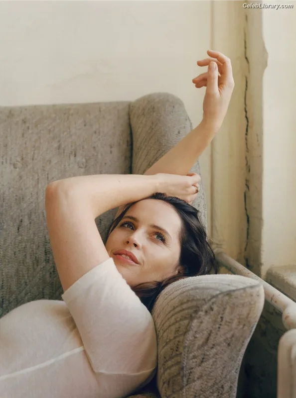 Felicity Jones photo 5 of 236