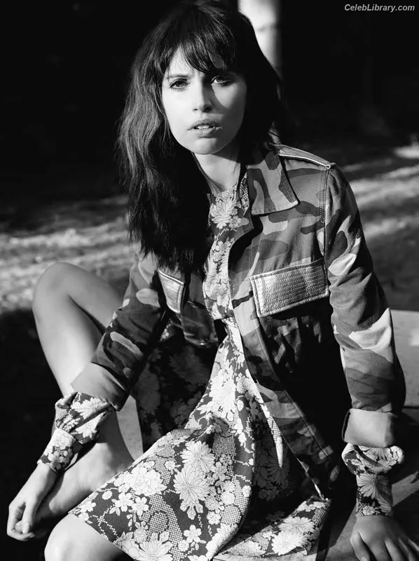 Felicity Jones photo 5 of 236