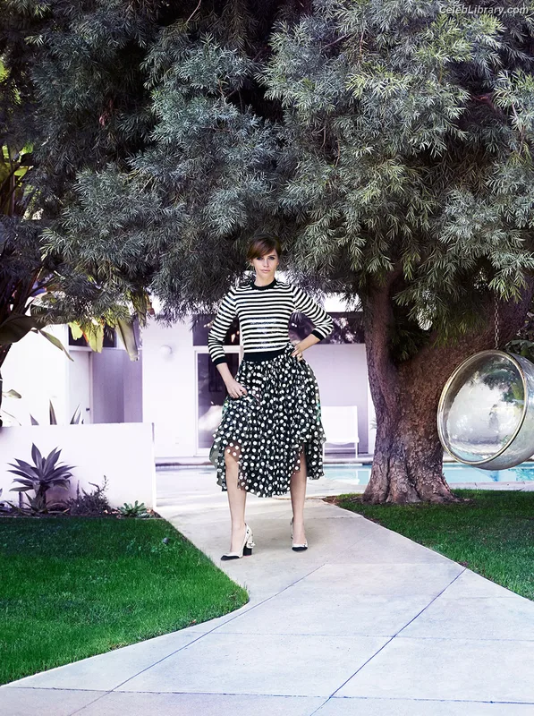 Felicity Jones photo 14 of 236