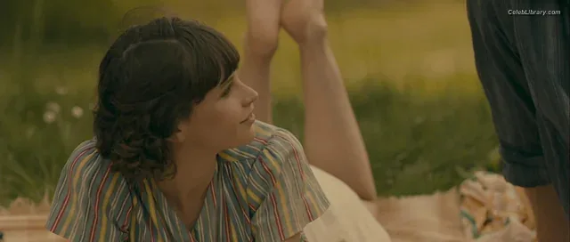 Felicity Jones photo 16 of 236