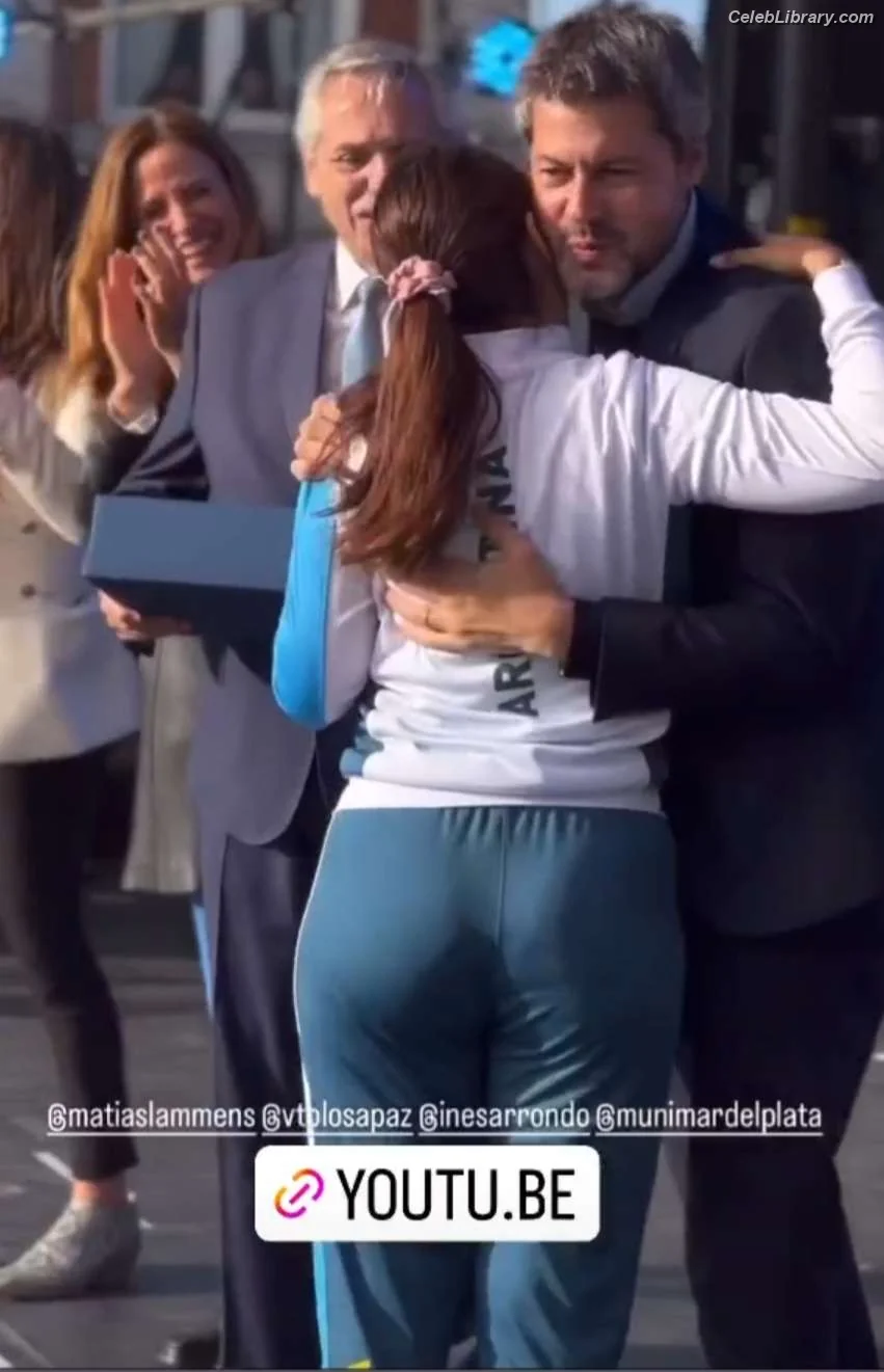Fernanda Russo photo 21 of 61