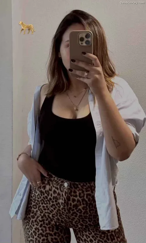 Fernanda Russo photo 3 of 62