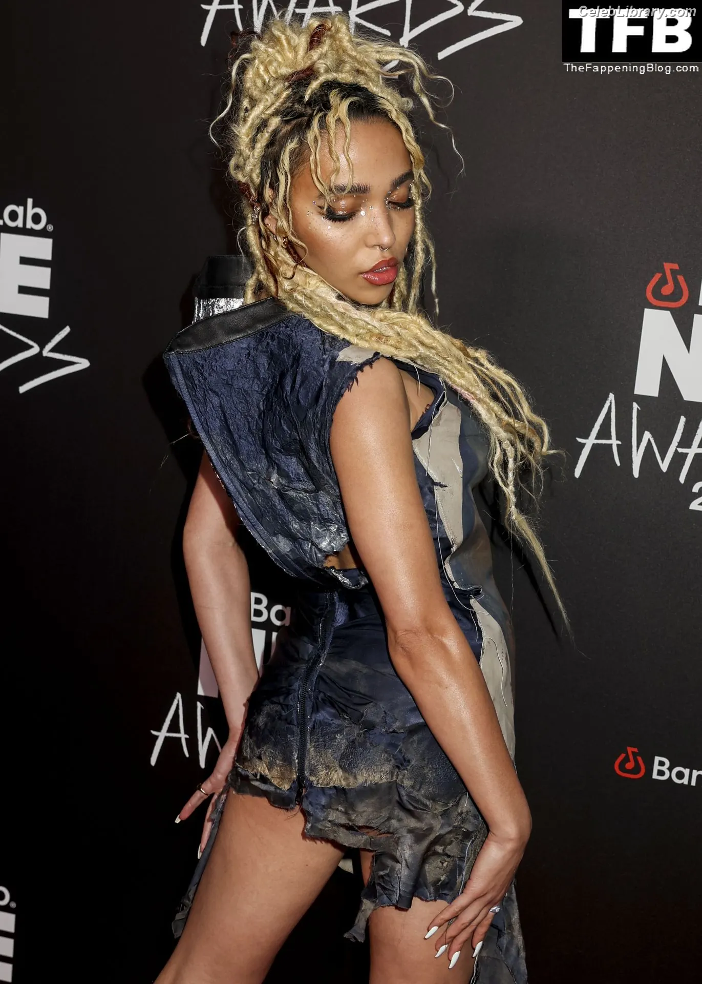 FKA Twigs photo 12 of 144