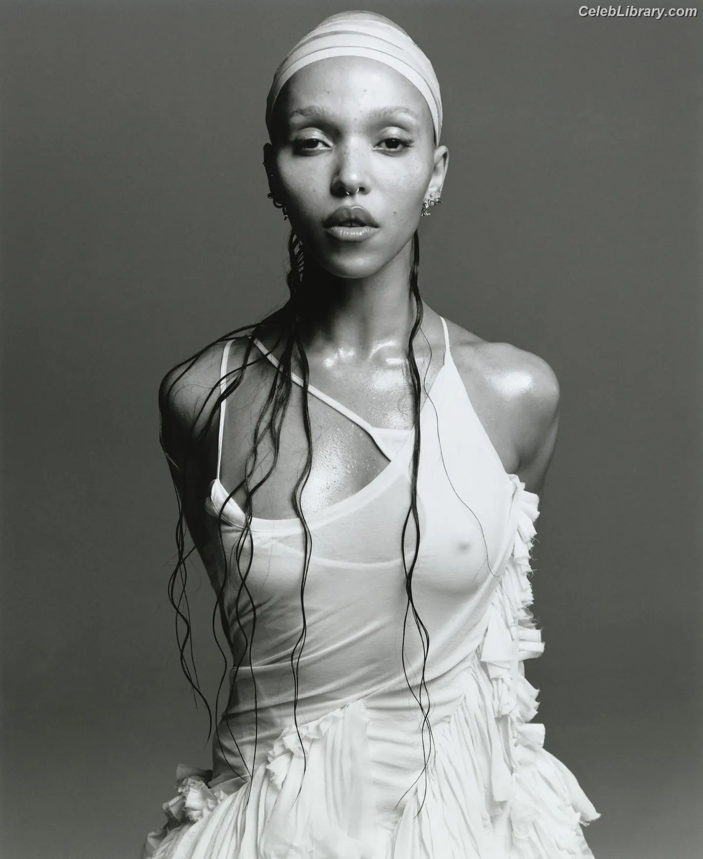 FKA Twigs photo 15 of 144