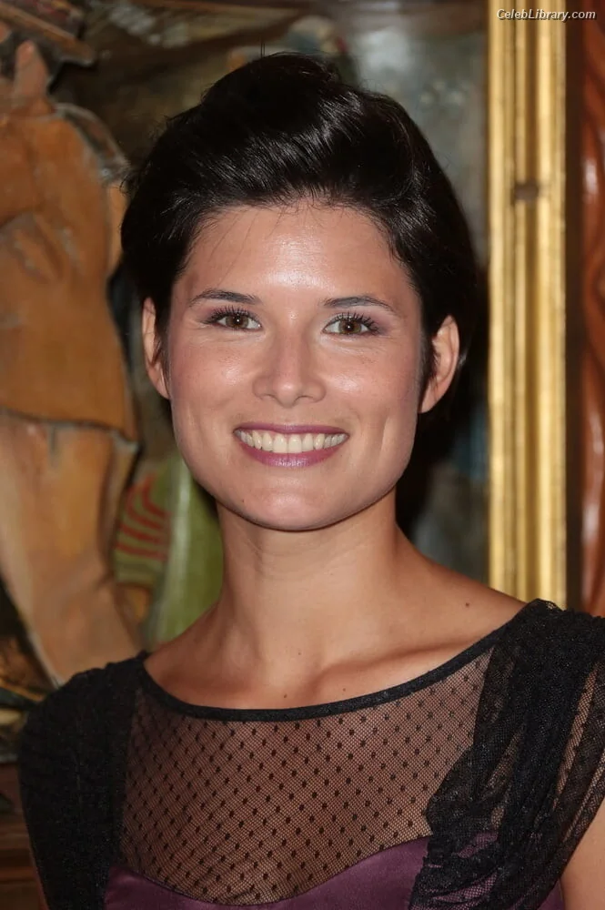 Flavie Péan photo 5 of 79