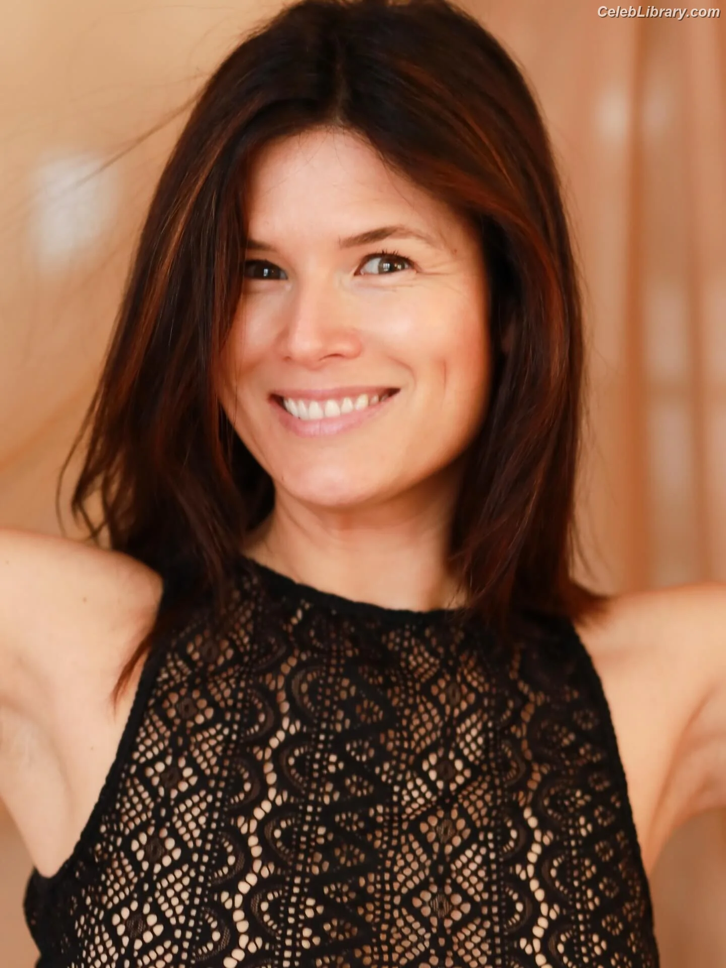 Flavie Péan photo 3 of 79