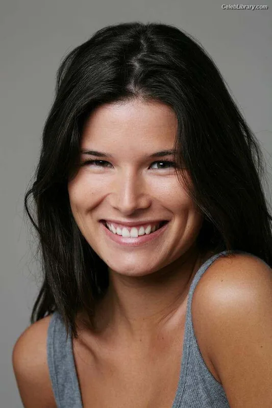 Flavie Péan photo 4 of 80