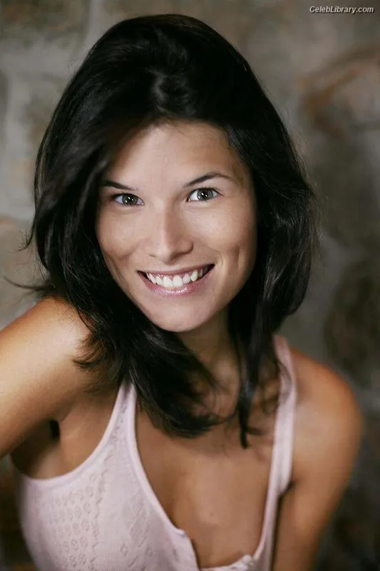 Flavie Péan photo 12 of 80