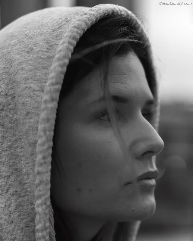 Flavie Péan photo 2 of 80