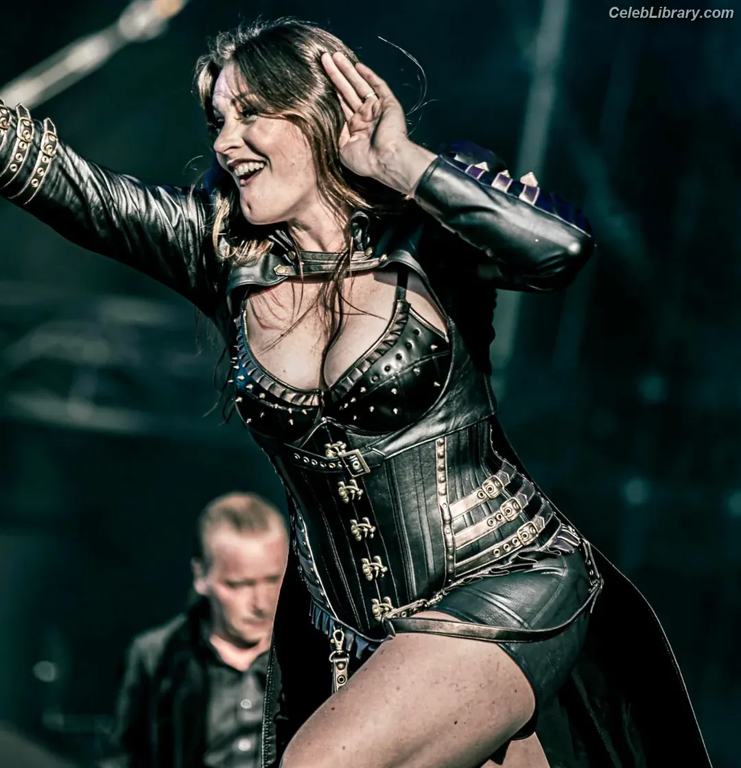 Floor Jansen photo 9 of 291