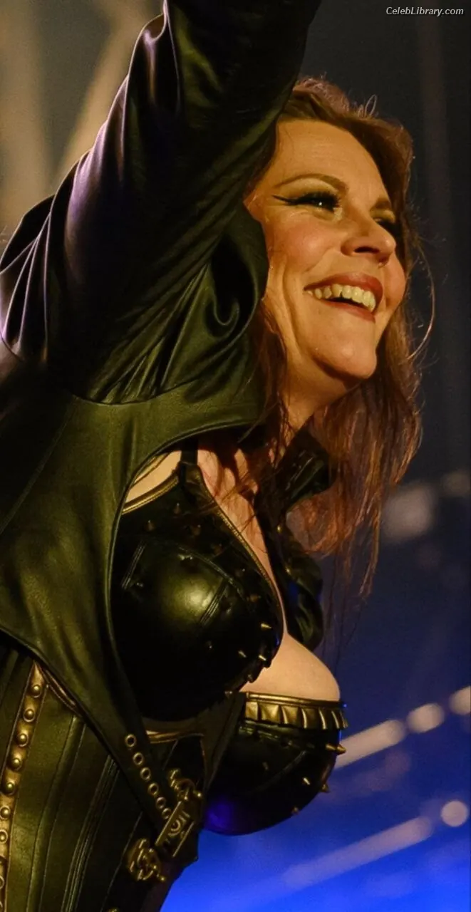 Floor Jansen photo 18 of 291