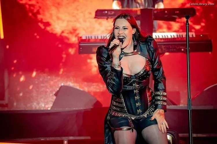 Floor Jansen photo 6 of 292