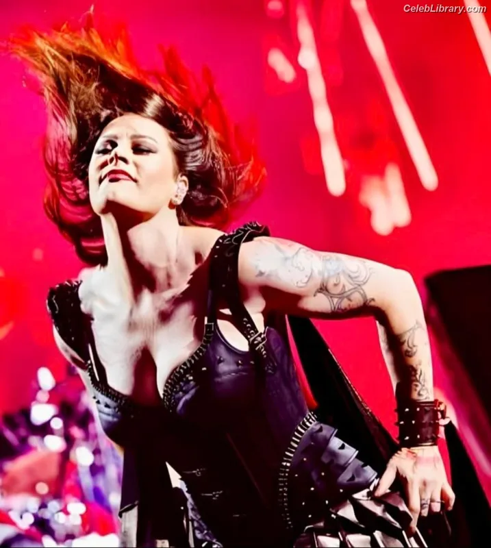 Floor Jansen photo 1 of 292