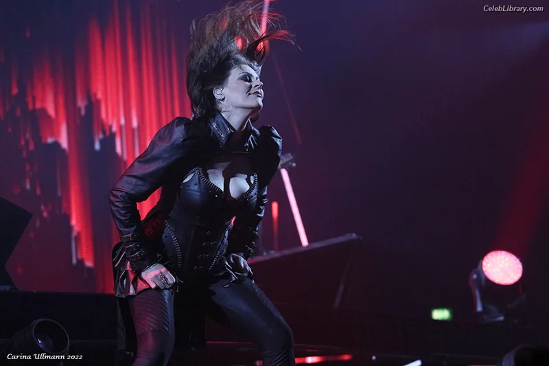 Floor Jansen photo 3 of 292