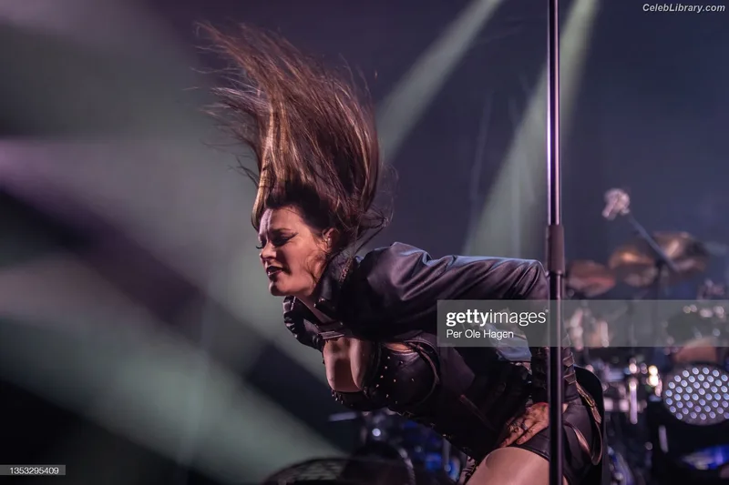 Floor Jansen photo 3 of 292