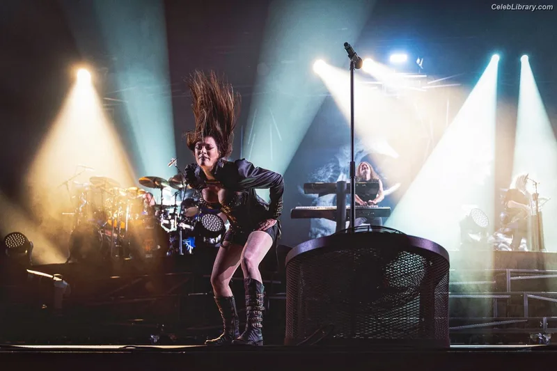 Floor Jansen photo 18 of 292