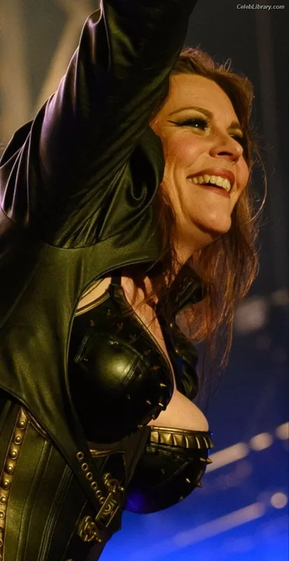 Floor Jansen photo 18 of 292