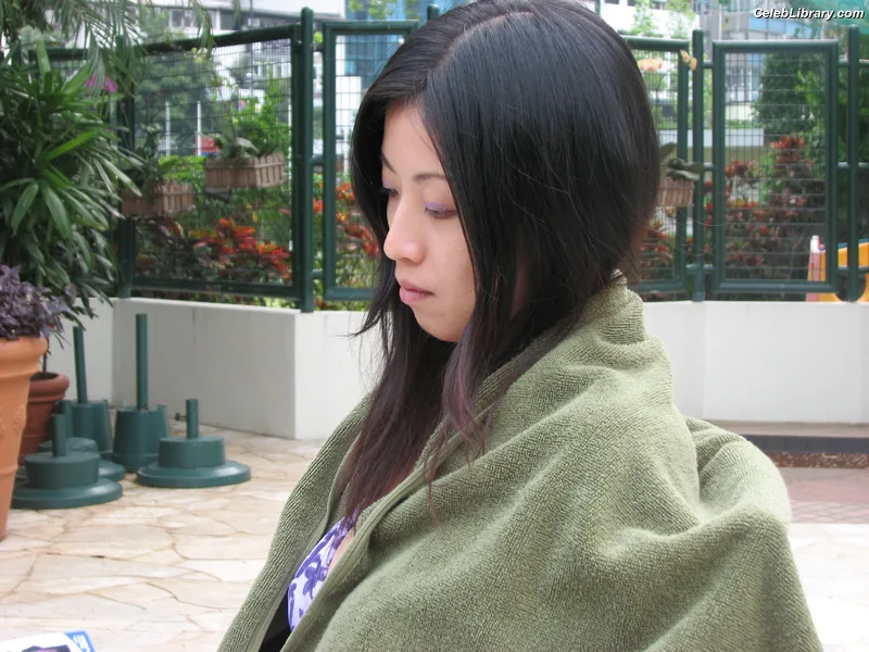 Flora Cheung photo 15 of 199