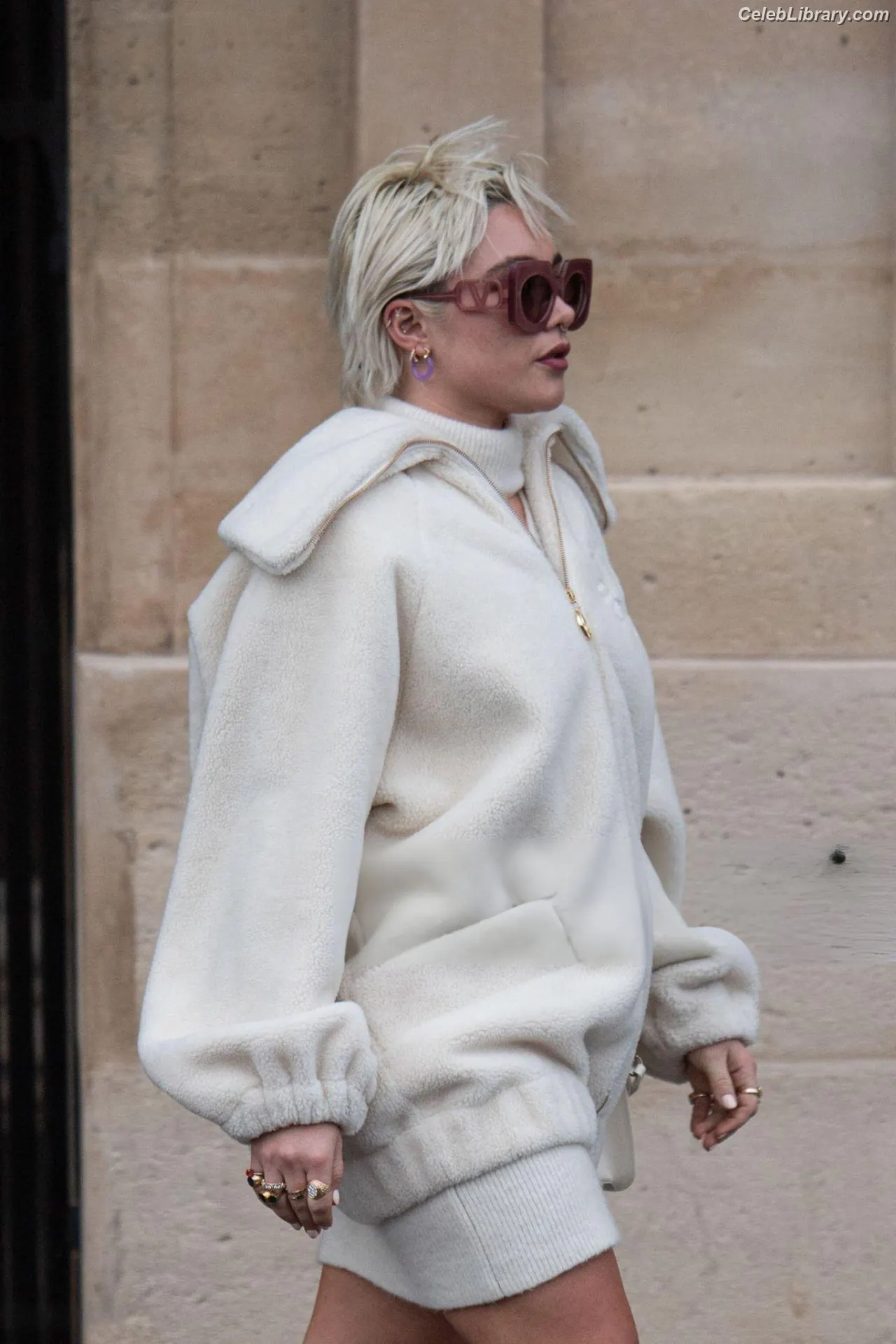 Florence Pugh photo 5 of 1241