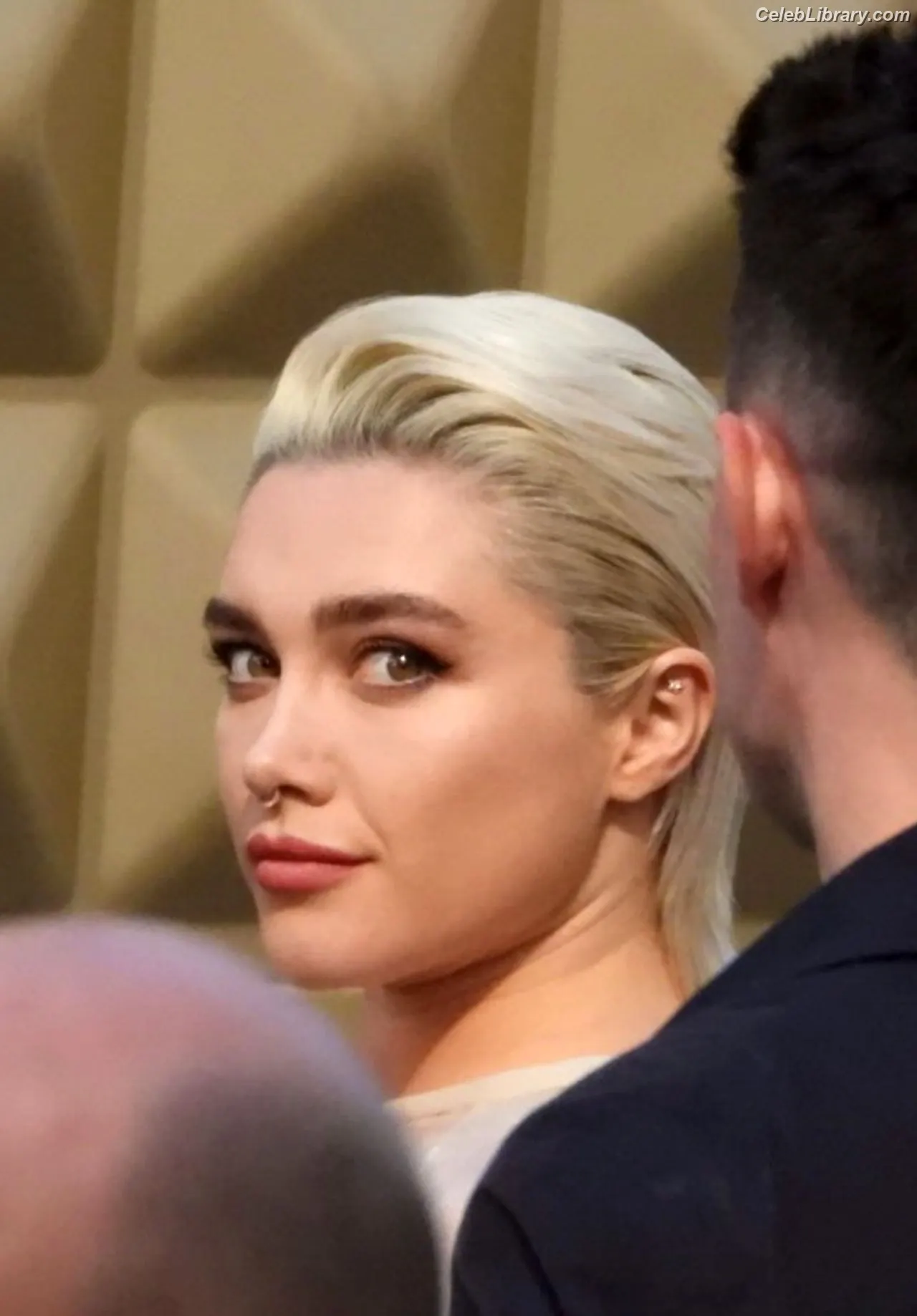 Florence Pugh photo 16 of 1241