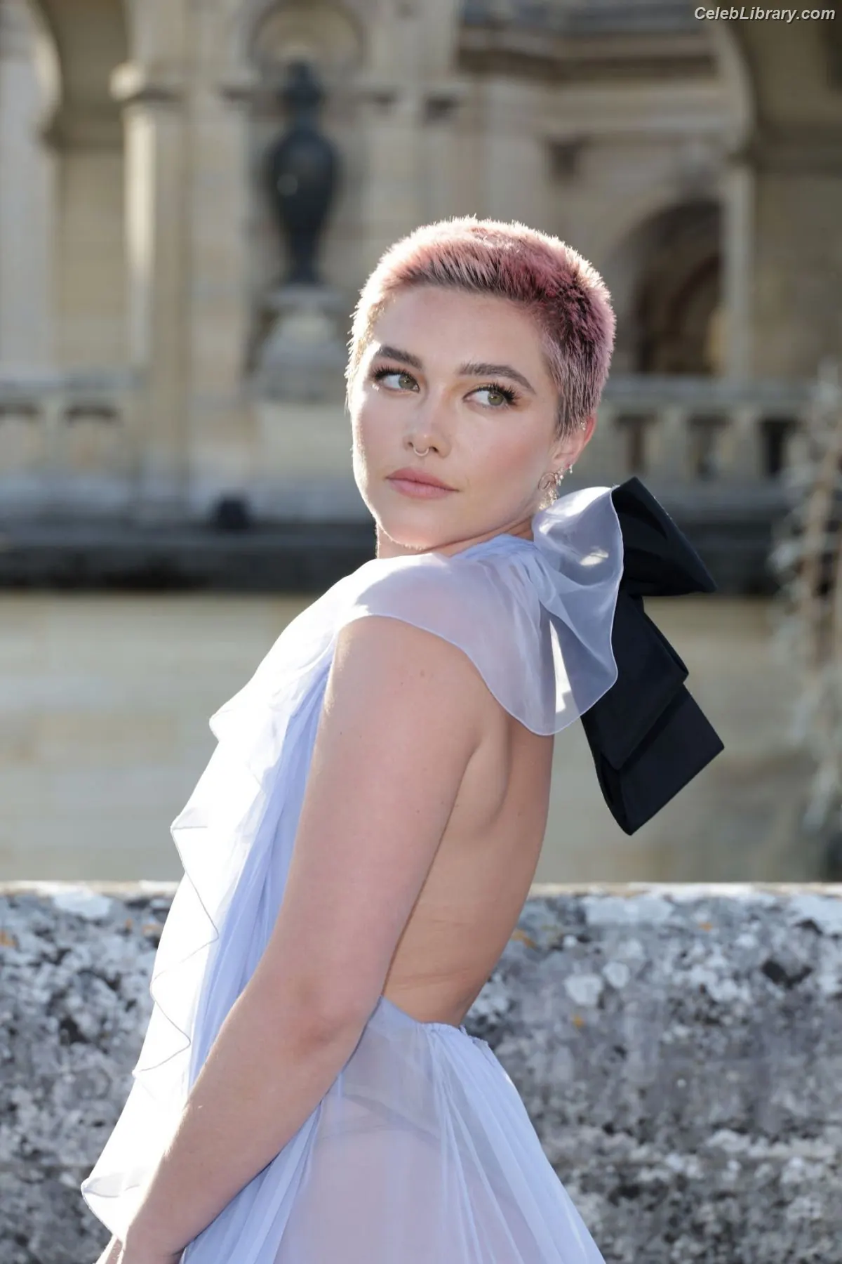 Florence Pugh photo 2 of 1241
