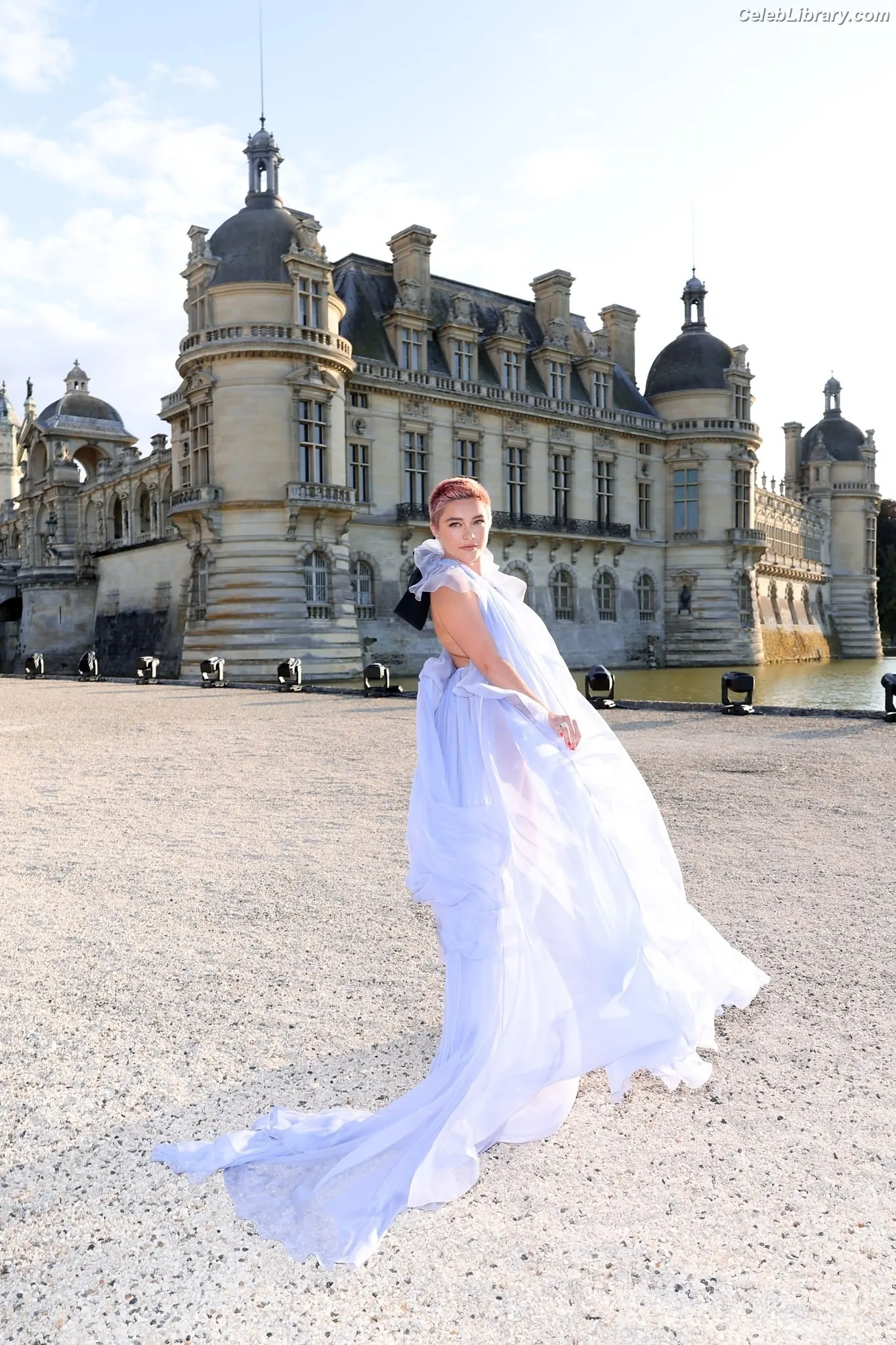 Florence Pugh photo 21 of 1241