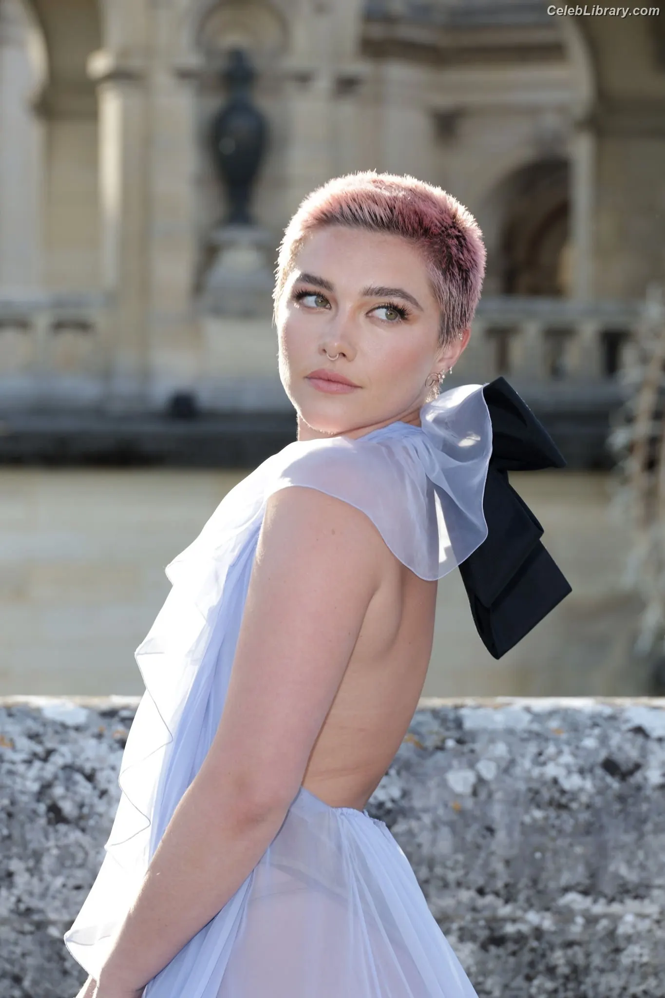 Florence Pugh photo 22 of 1241