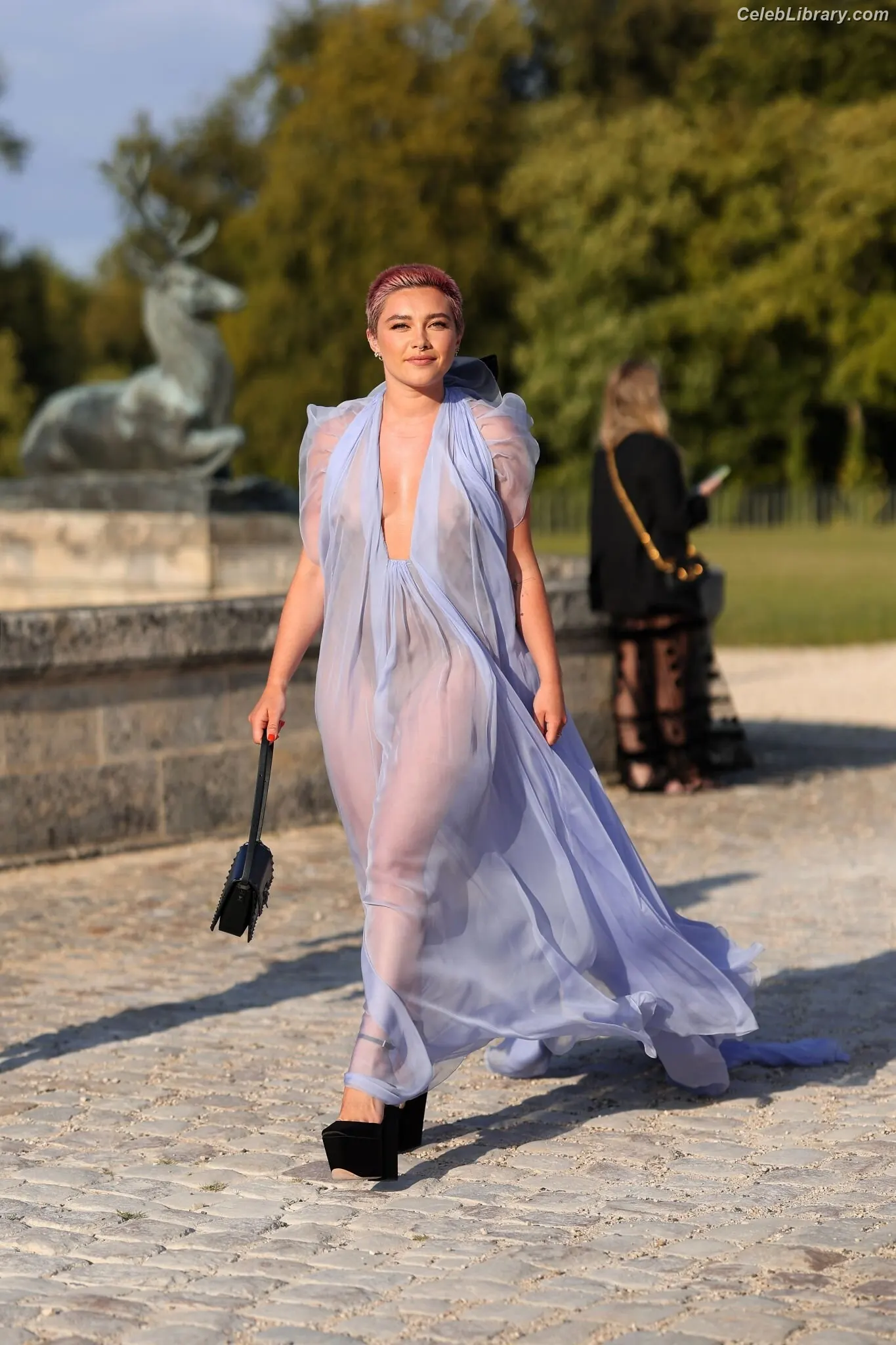 Florence Pugh photo 13 of 1241