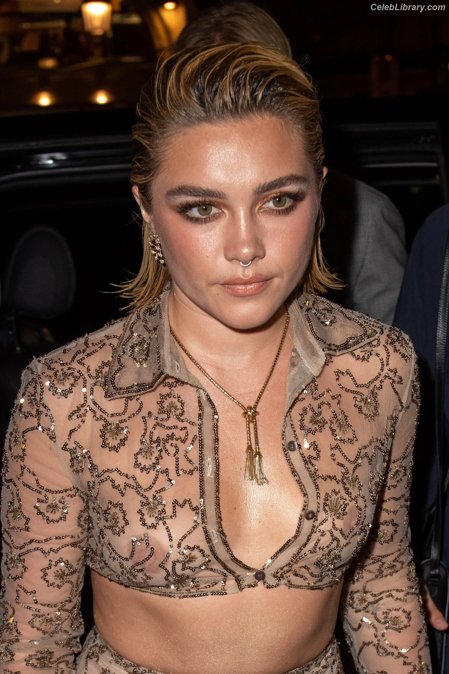 Florence Pugh photo 22 of 1241
