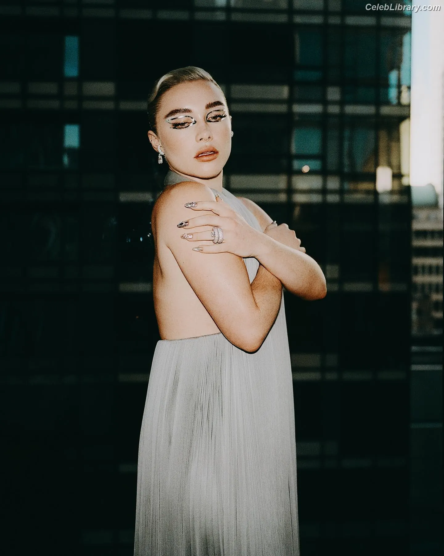 Florence Pugh photo 1 of 1241
