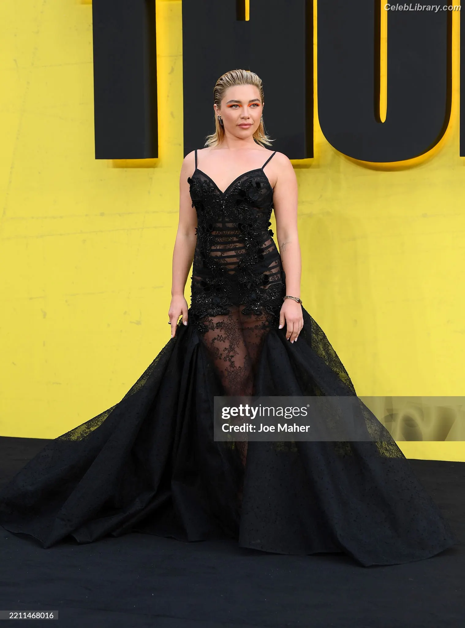 Florence Pugh photo 19 of 1241
