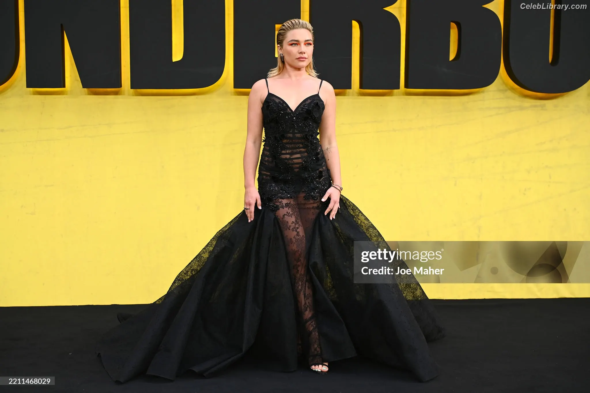 Florence Pugh photo 23 of 1241