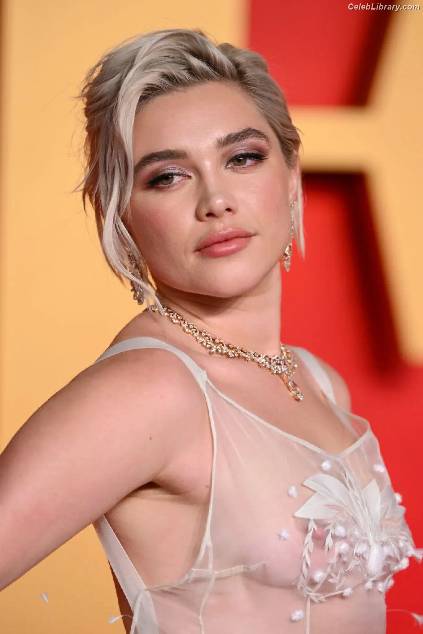 Florence Pugh photo 3 of 1241