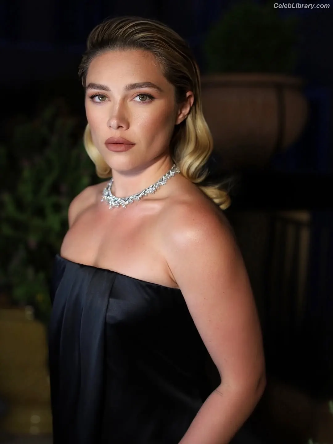 Florence Pugh photo 10 of 1241