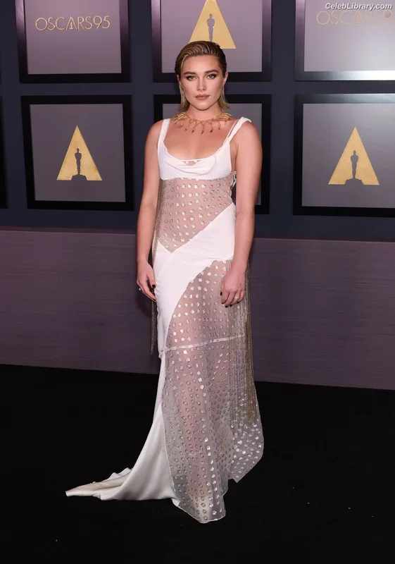 Florence Pugh photo 7 of 1242