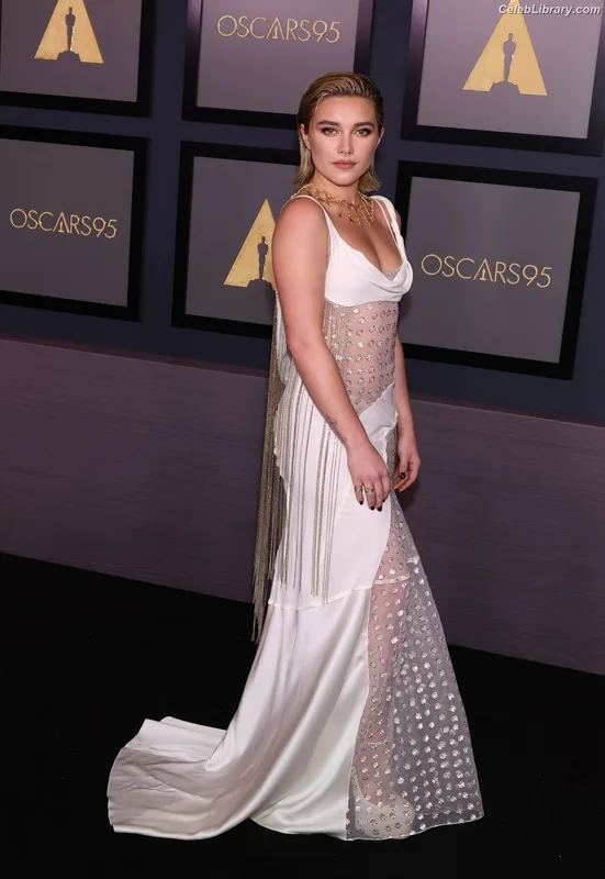 Florence Pugh photo 9 of 1242